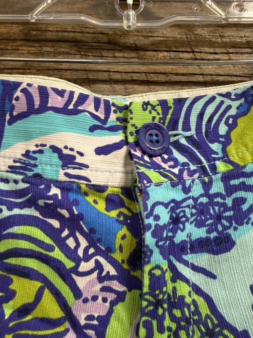 Lilly Pulitzer Callahan Shorts, blue, green, purple, size 2, Multi Catitude prin - Picture 3 of 10